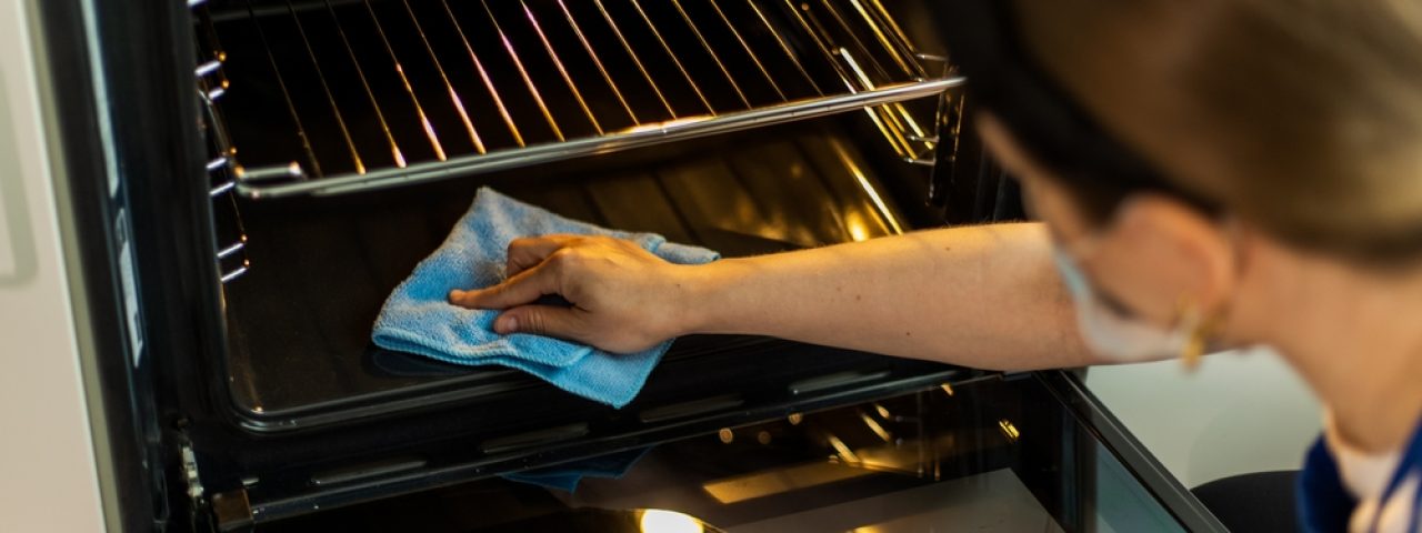 Oven Cleaning Service in Canberra.